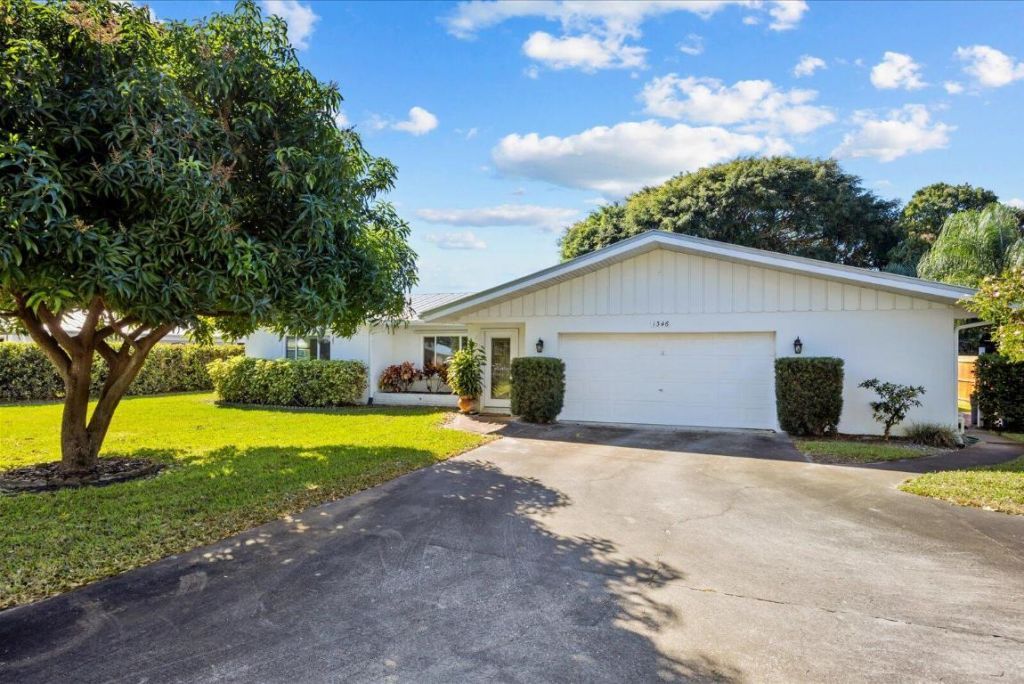 1346 NW Pine Lake Drive, Stuart, FL 34994 Photo