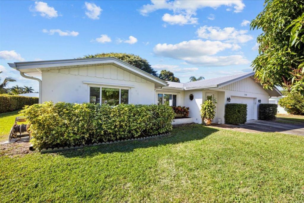 1346 NW Pine Lake Drive, Stuart, FL 34994 Photo