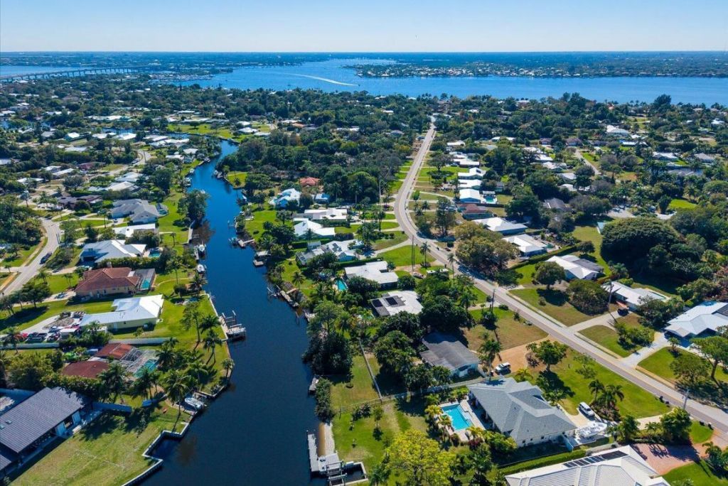 1346 NW Pine Lake Drive, Stuart, FL 34994 Photo