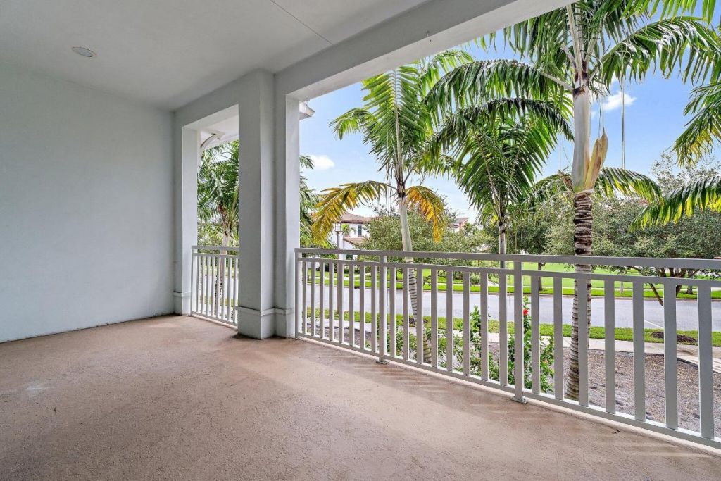 7085 Edison Place, Palm Beach Gardens, FL 33418 Photo