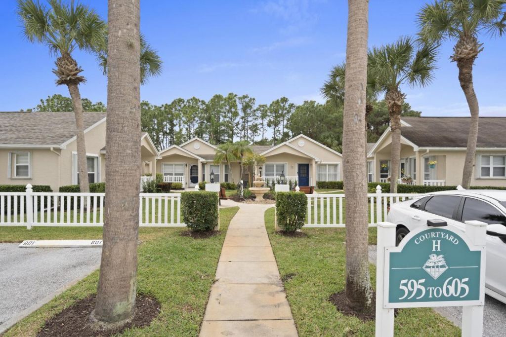 599 NW San Remo Circle, Port Saint Lucie, FL 34986 Photo