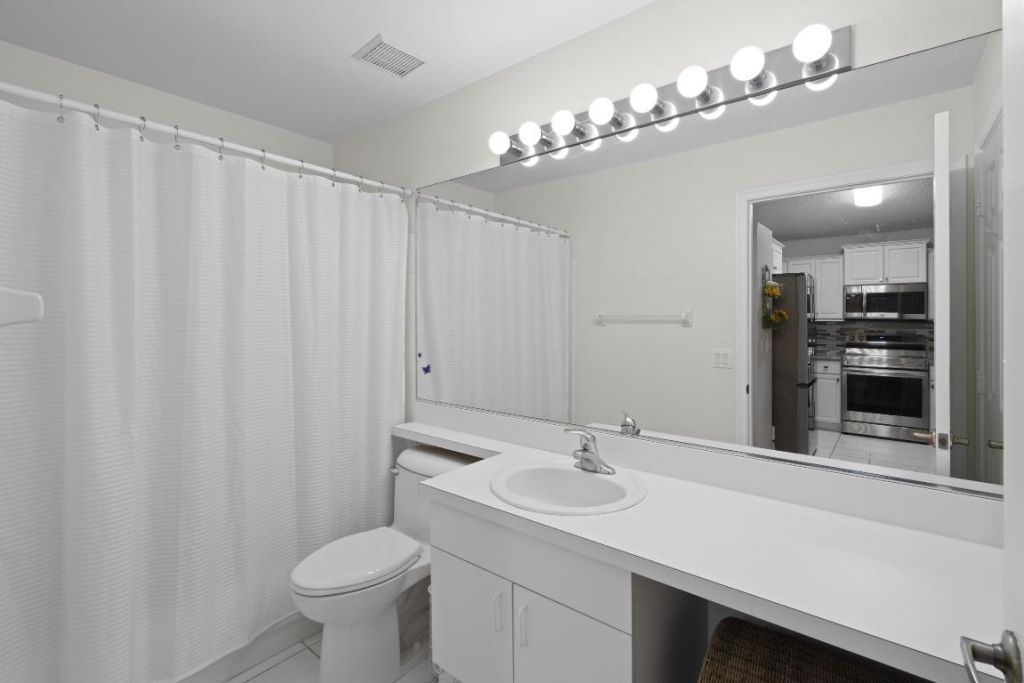 599 NW San Remo Circle, Port Saint Lucie, FL 34986 Photo