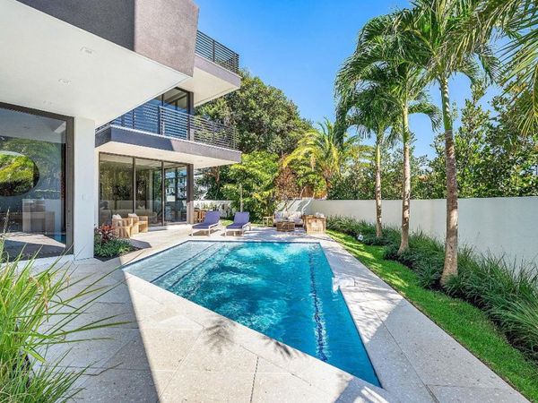 810 Andrews Avenue, Delray Beach, FL 33483