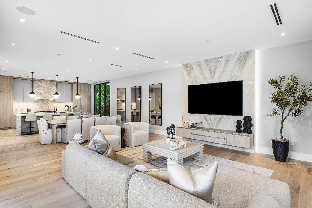 810 Andrews Avenue, Delray Beach, FL 33483 Photo