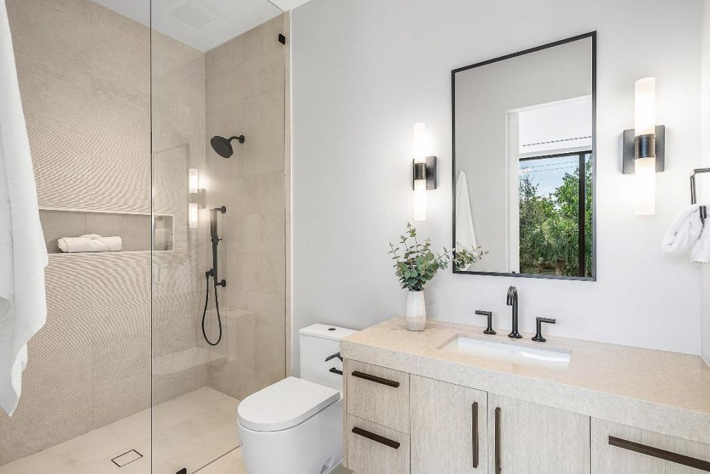 810 Andrews Avenue, Delray Beach, FL 33483 Photo