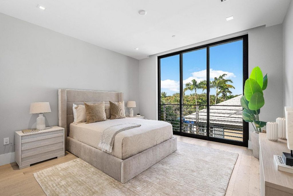 810 Andrews Avenue, Delray Beach, FL 33483 Photo