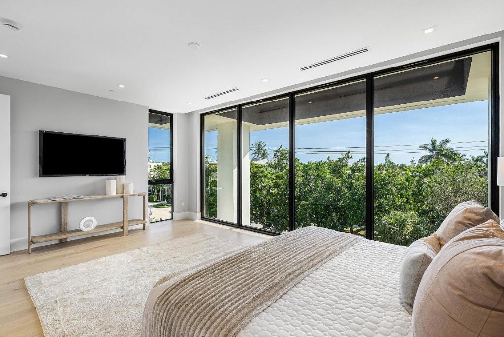 810 Andrews Avenue, Delray Beach, FL 33483 Photo