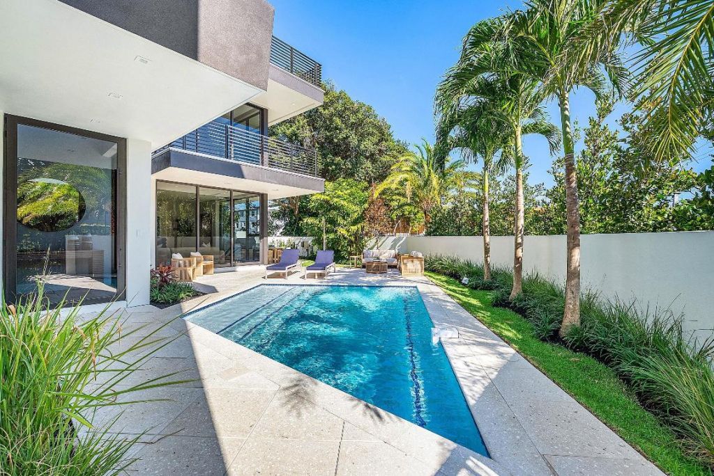 810 Andrews Avenue, Delray Beach, FL 33483 Photo