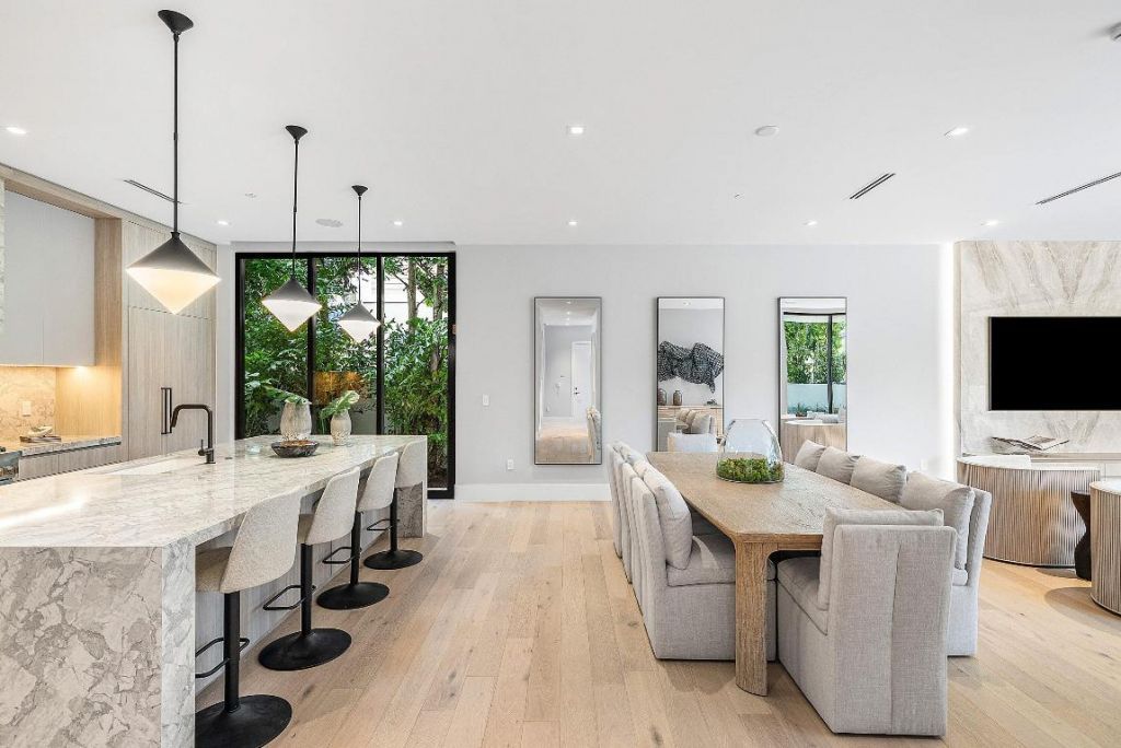 810 Andrews Avenue, Delray Beach, FL 33483 Photo