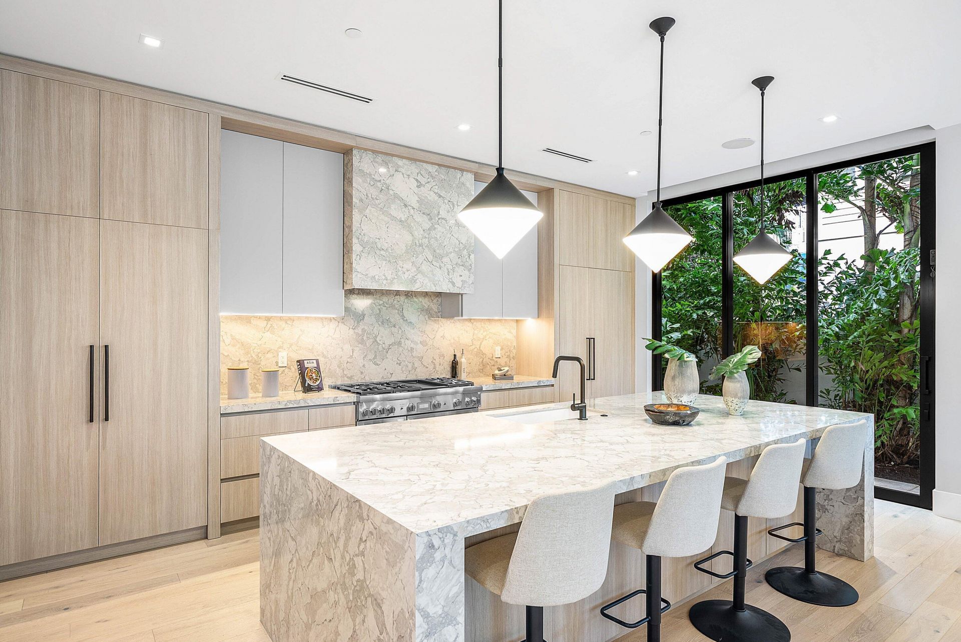 810 Andrews Avenue, Delray Beach, FL 33483 Photo