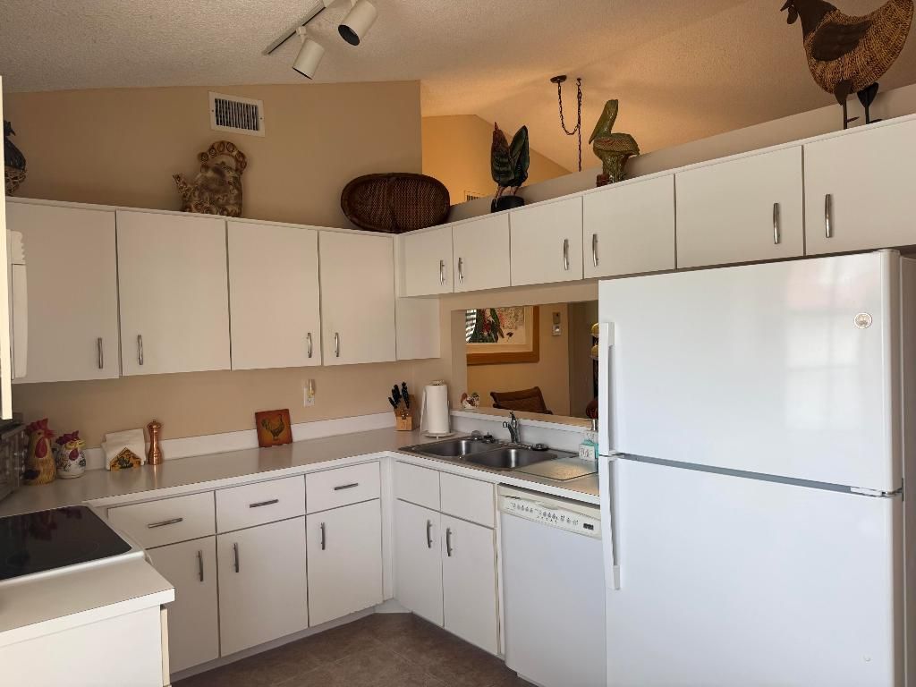 6001 Parkwalk Drive, Unit 1116, Boynton Beach, FL 33472 Photo