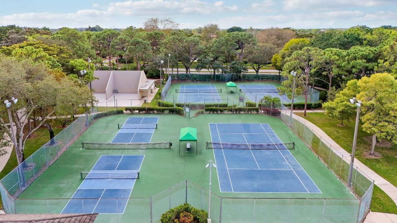 1114 11th Terrace, Palm Beach Gardens, FL 33418 Photo