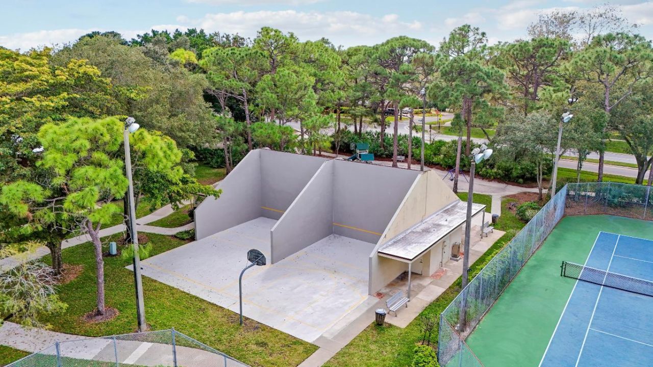 1114 11th Terrace, Palm Beach Gardens, FL 33418 Photo