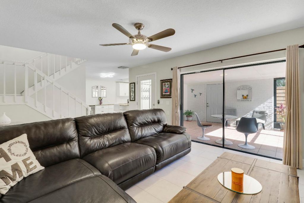 1114 11th Terrace, Palm Beach Gardens, FL 33418 Photo