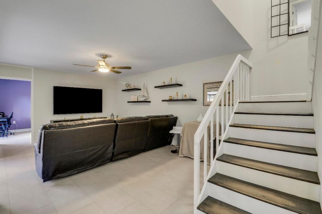 1114 11th Terrace, Palm Beach Gardens, FL 33418 Photo