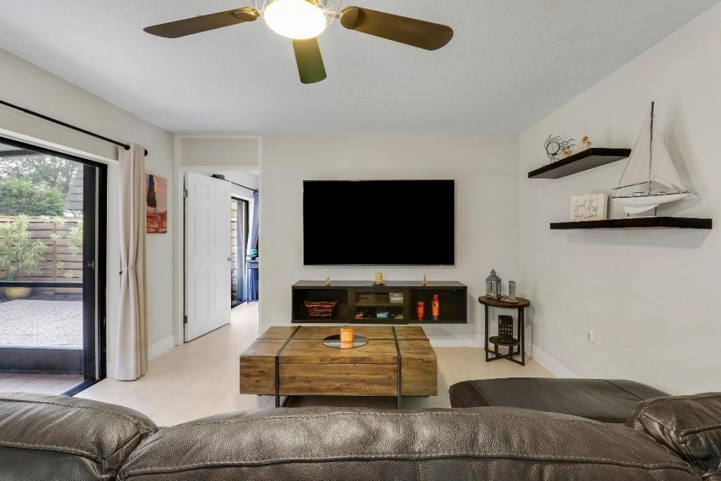 1114 11th Terrace, Palm Beach Gardens, FL 33418 Photo