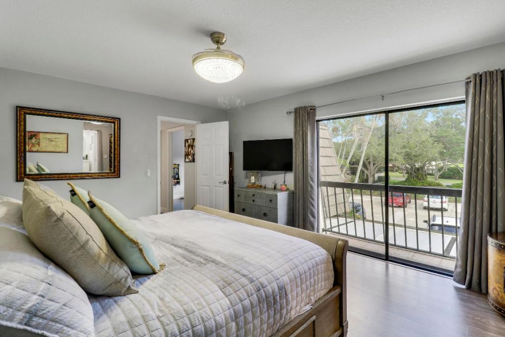 1114 11th Terrace, Palm Beach Gardens, FL 33418 Photo