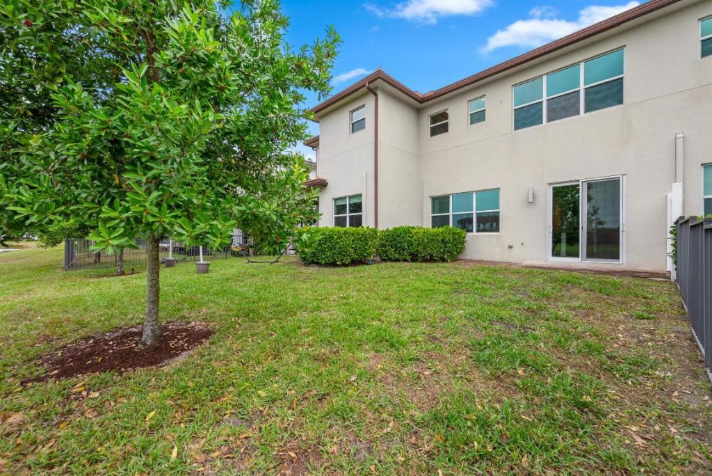 9059 Kingsmoor Way, Lake Worth, FL 33467 Photo