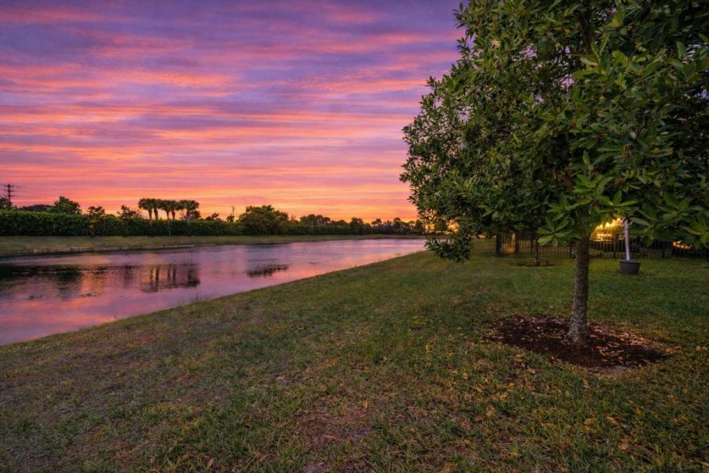 9059 Kingsmoor Way, Lake Worth, FL 33467 Photo