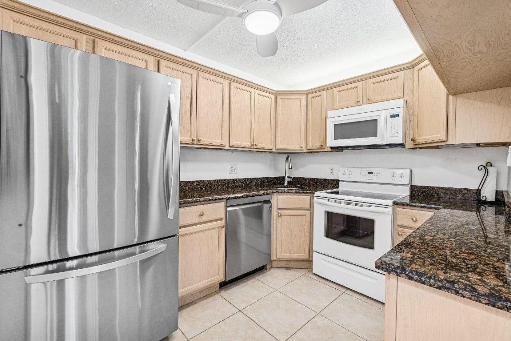 535 Shady Pine Way, Unit C1, Greenacres, FL 33415 Photo