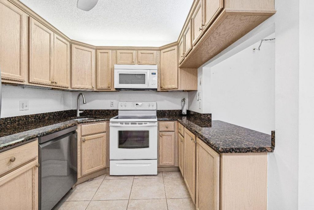 535 Shady Pine Way, Unit C1, Greenacres, FL 33415 Photo