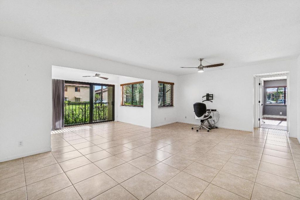 535 Shady Pine Way, Unit C1, Greenacres, FL 33415 Photo