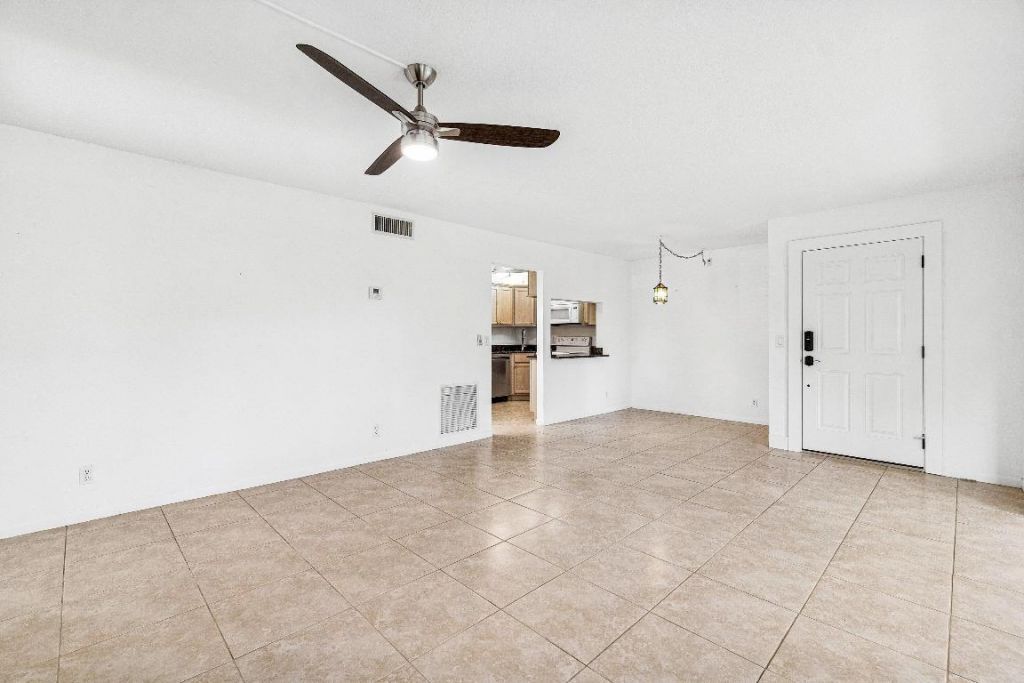 535 Shady Pine Way, Unit C1, Greenacres, FL 33415 Photo