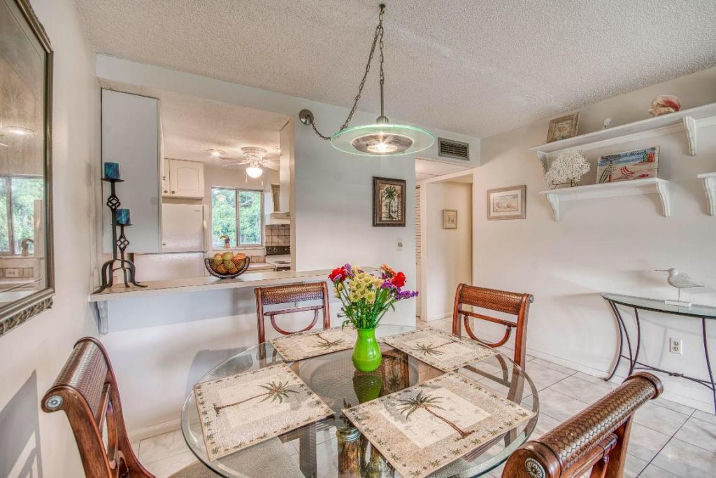 830 SW 9th Street Circle, Unit 104, Boca Raton, FL 33486 Photo