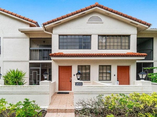 9632 Sills Drive E, Unit 203, Boynton Beach, FL 33437