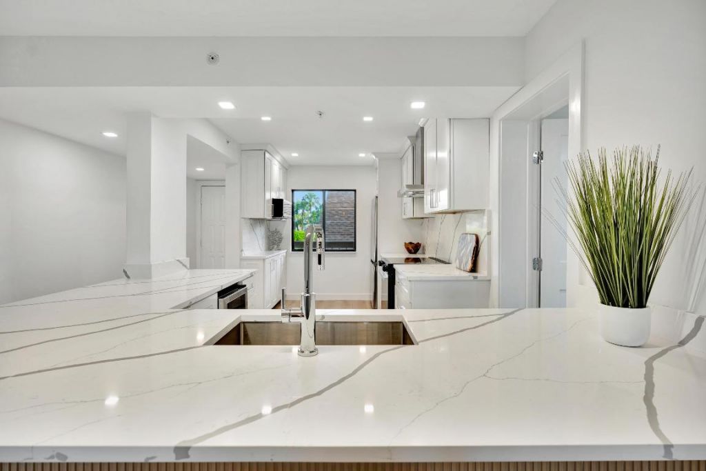 501 Seafarer Circle, Unit 204, Jupiter, FL 33477 Photo