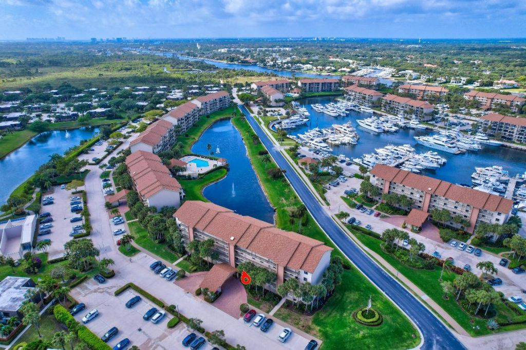 501 Seafarer Circle, Unit 204, Jupiter, FL 33477 Photo