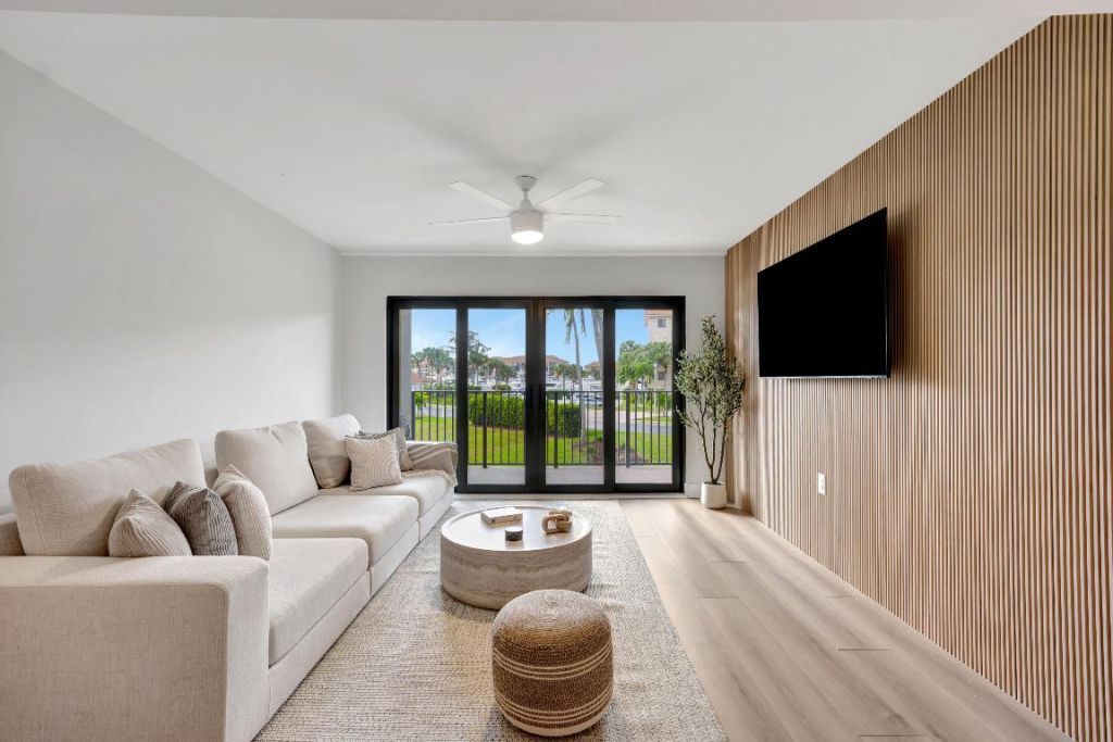 501 Seafarer Circle, Unit 204, Jupiter, FL 33477 Photo