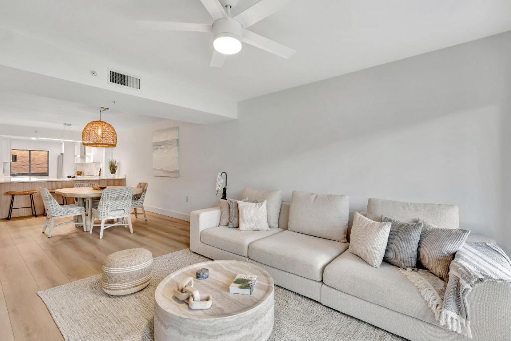 501 Seafarer Circle, Unit 204, Jupiter, FL 33477 Photo