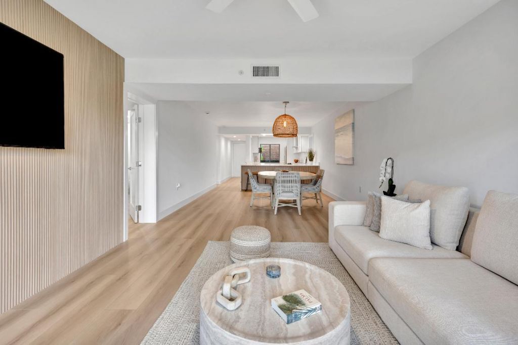 501 Seafarer Circle, Unit 204, Jupiter, FL 33477 Photo