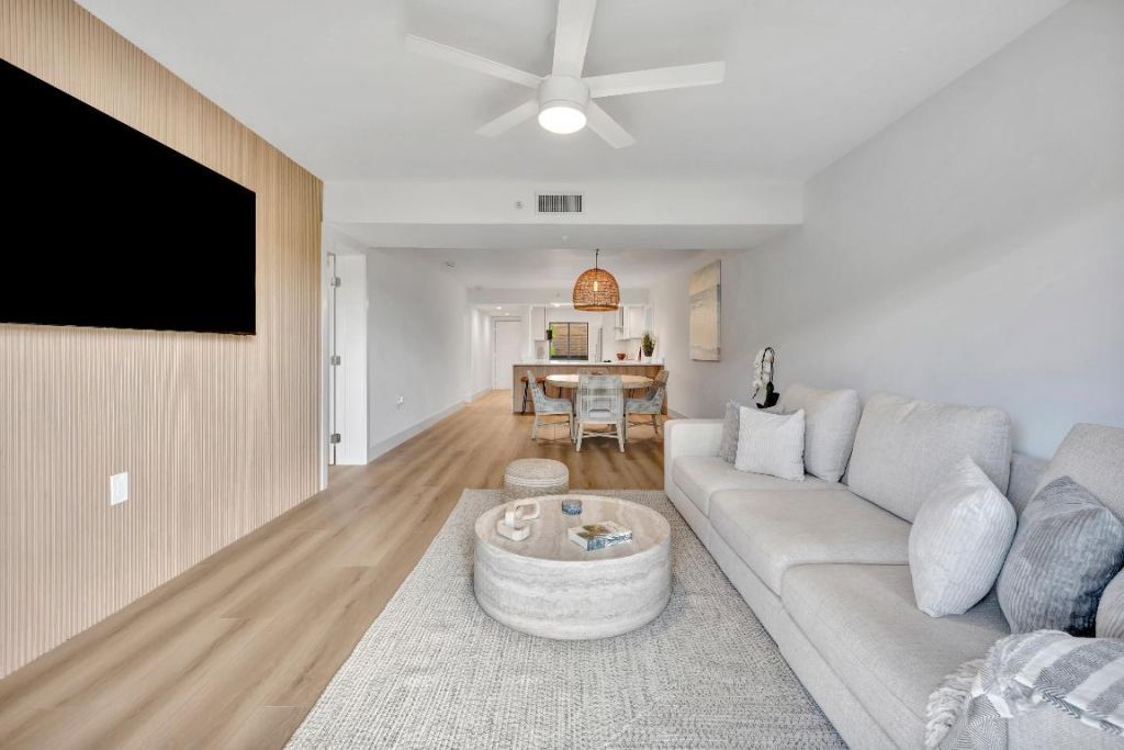 501 Seafarer Circle, Unit 204, Jupiter, FL 33477 Photo