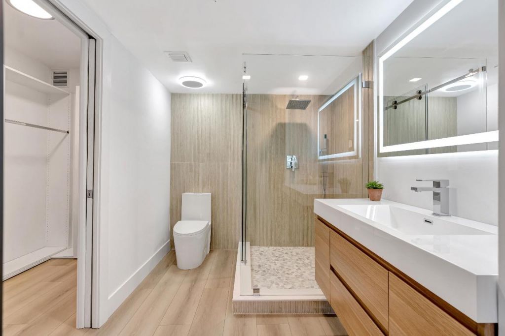 501 Seafarer Circle, Unit 204, Jupiter, FL 33477 Photo