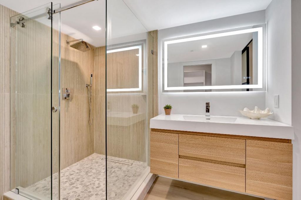 501 Seafarer Circle, Unit 204, Jupiter, FL 33477 Photo