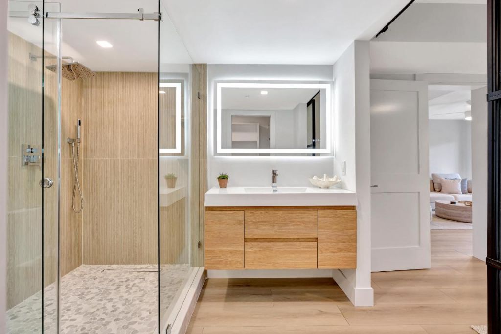 501 Seafarer Circle, Unit 204, Jupiter, FL 33477 Photo