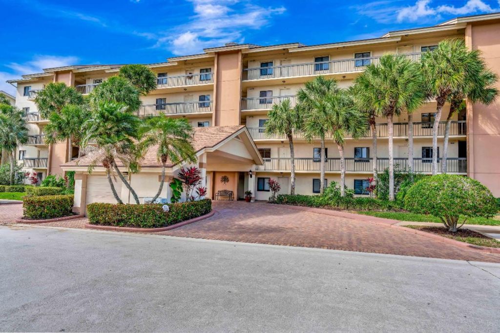 501 Seafarer Circle, Unit 204, Jupiter, FL 33477 Photo