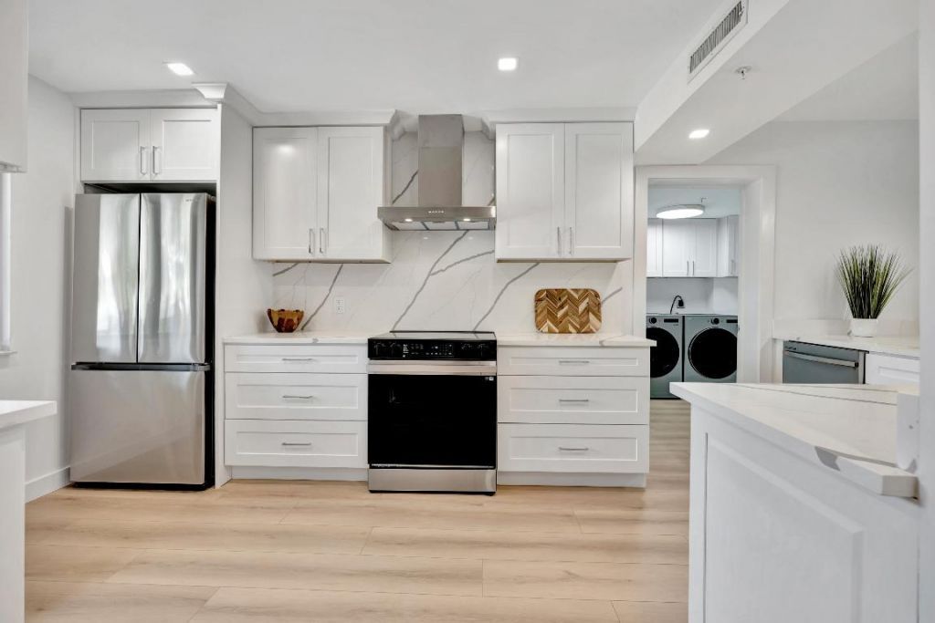 501 Seafarer Circle, Unit 204, Jupiter, FL 33477 Photo