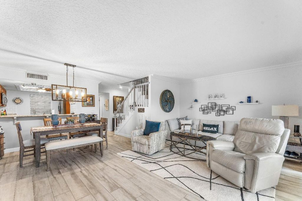 9179 SE Riverfront Terrace, Unit F, Jupiter, FL 33469 Photo