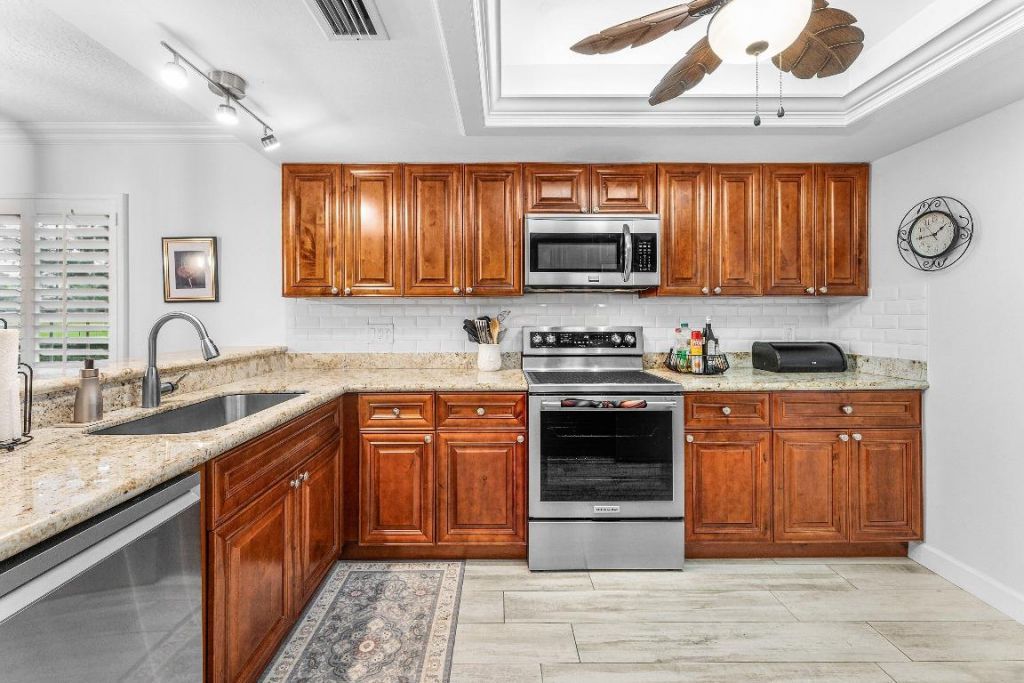 9179 SE Riverfront Terrace, Unit F, Jupiter, FL 33469 Photo