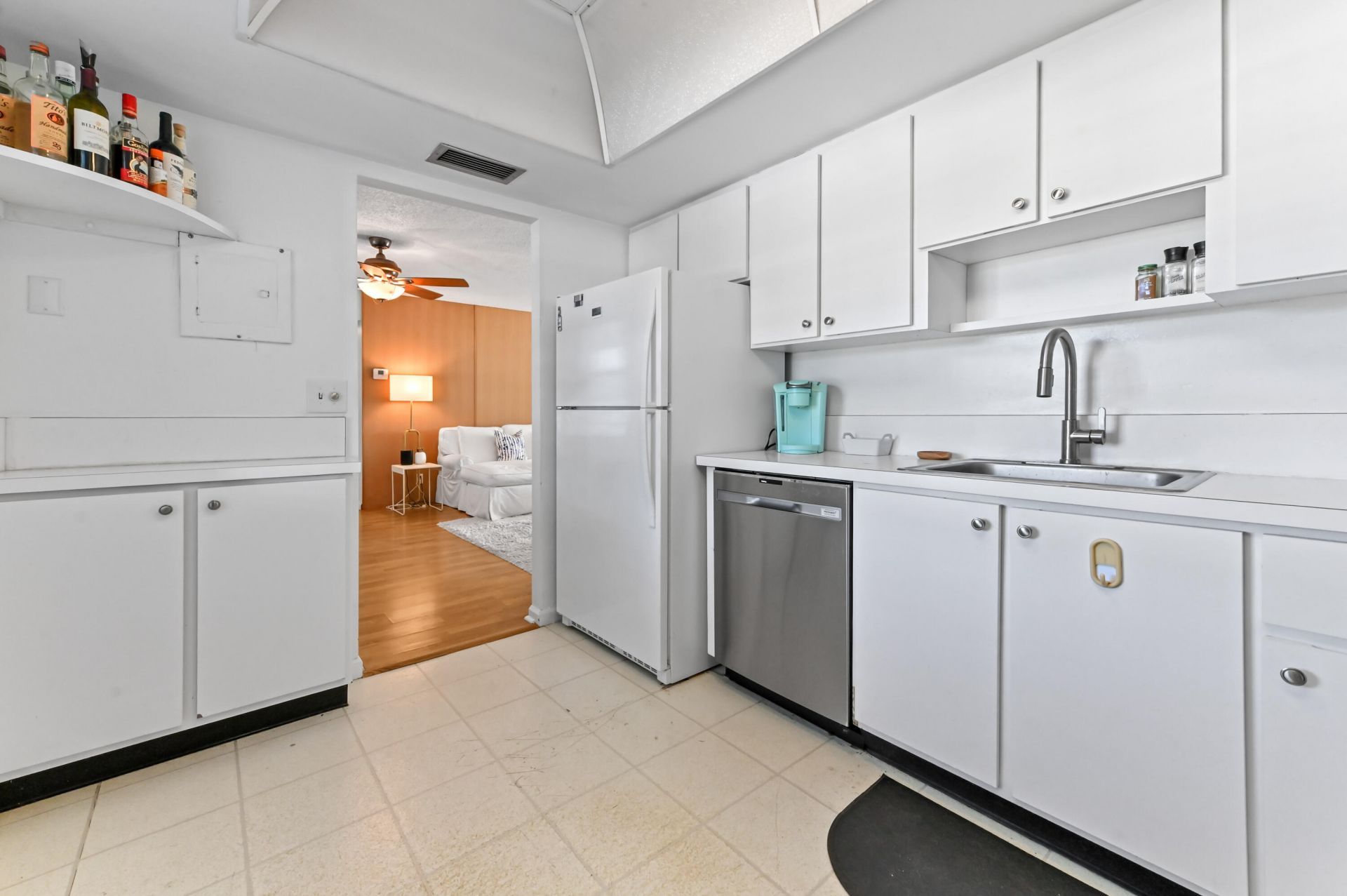 1250 Sugar Sands Boulevard, Unit 210, Riviera Beach, FL 33404 Photo