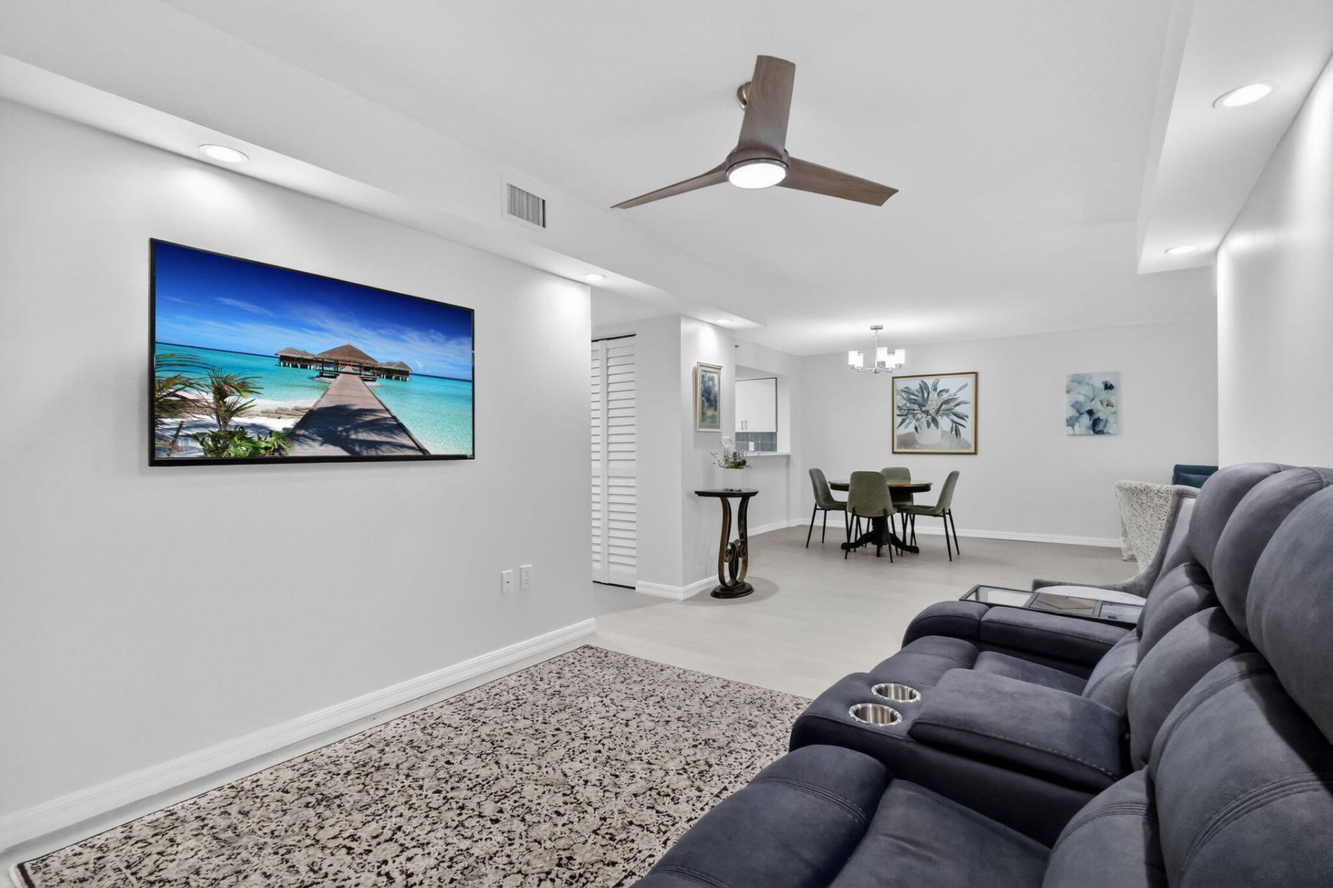 12547 Imperial Isle Drive, Unit 204, Boynton Beach, FL 33437 Photo