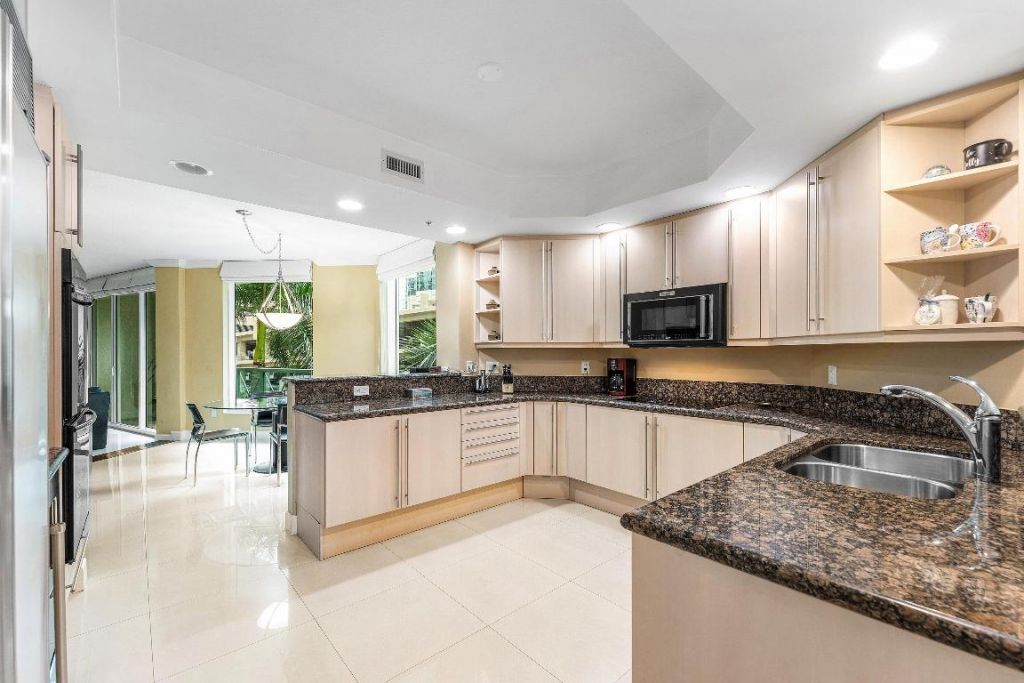 411 N New River Drive, Unit 401, Fort Lauderdale, FL 33301 Photo