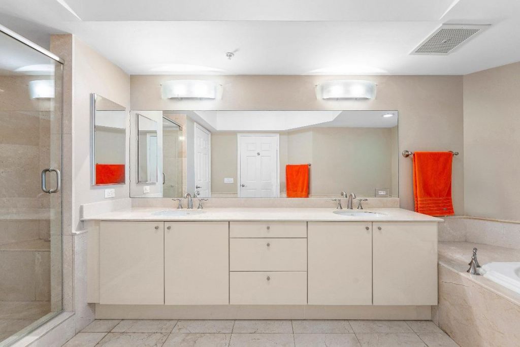 411 N New River Drive, Unit 401, Fort Lauderdale, FL 33301 Photo