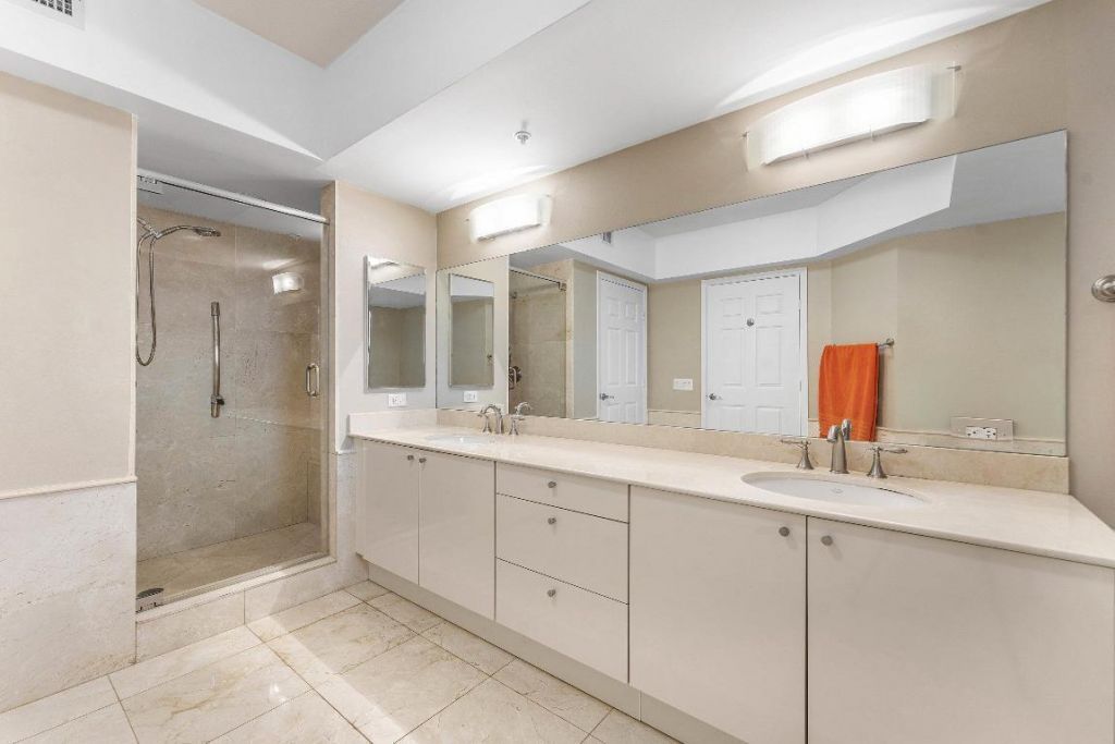 411 N New River Drive, Unit 401, Fort Lauderdale, FL 33301 Photo