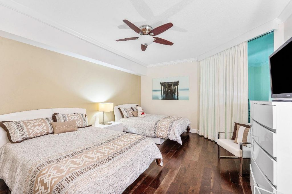 411 N New River Drive, Unit 401, Fort Lauderdale, FL 33301 Photo