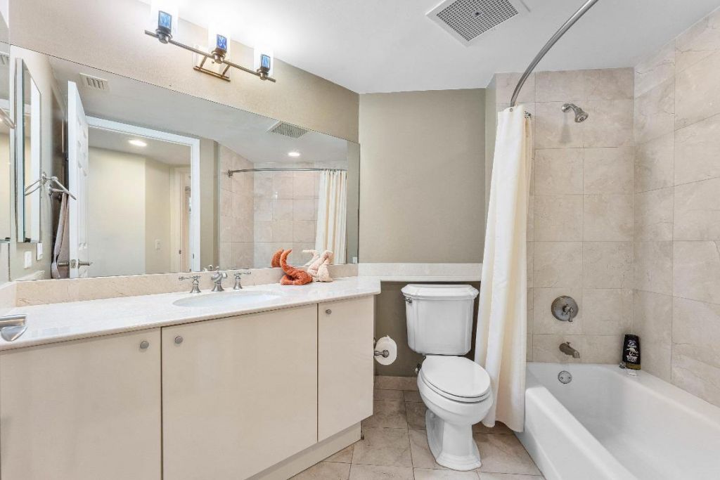 411 N New River Drive, Unit 401, Fort Lauderdale, FL 33301 Photo