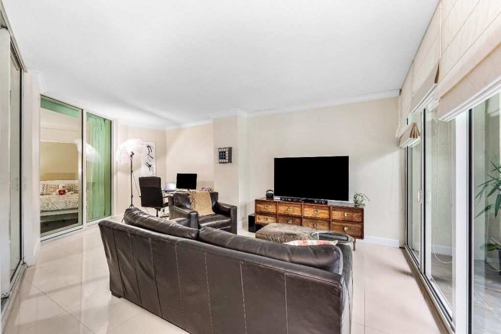 411 N New River Drive, Unit 401, Fort Lauderdale, FL 33301 Photo